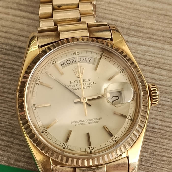 收購勞力士ROLEX