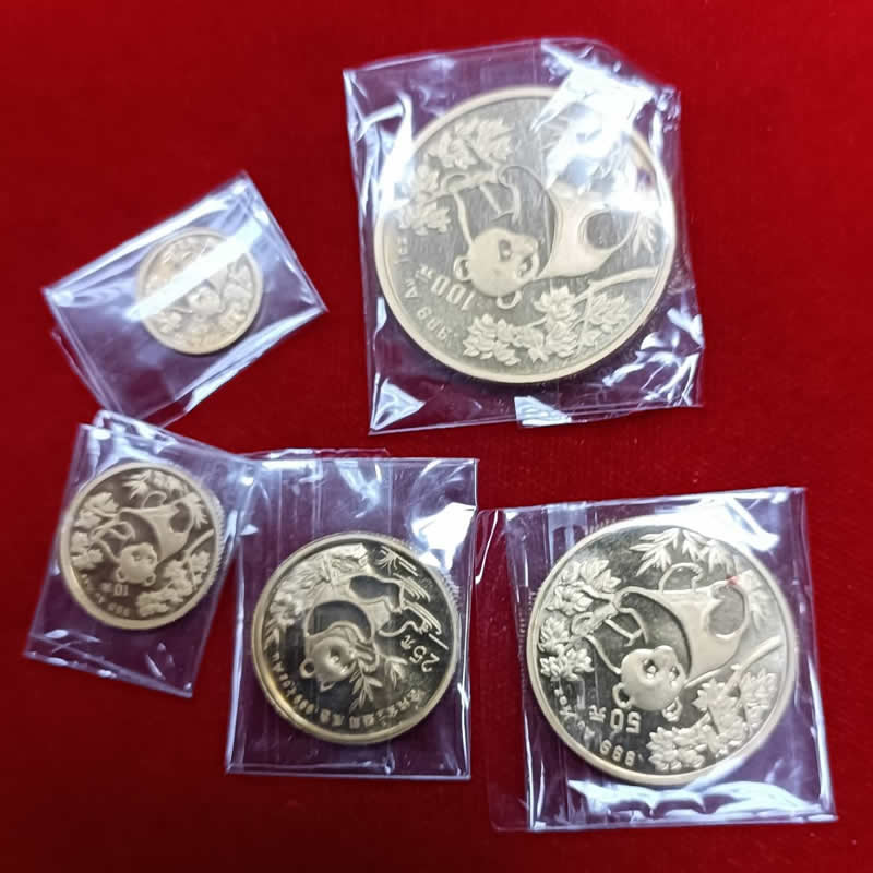 收購中國熊貓金幣
