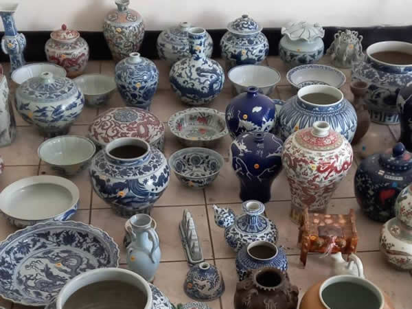 收購大量瓷器、花瓶、古玩、陶瓷